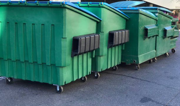 how should food workers deter pests from outdoor dumpsters