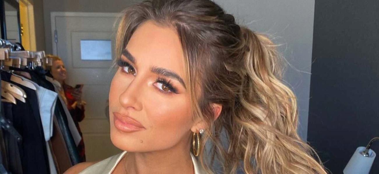 Jessie James Decker Sparks Complaints In Kitchen Bikini