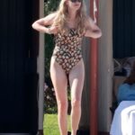Sara Bluma Channels Graphic Mythology at ‘Elisa’ Premiere – Venice 2025 3 Amanda Seyfried - at venice lido resort in Italy