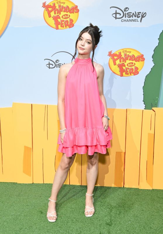 kenzi richardson attends phineas and ferb premiere in ruffle pop pink la 2025 6 thumbnail
