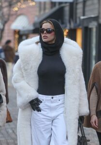 brooks nader spotted in chic winter look in aspen december 2025 2 thumbnail